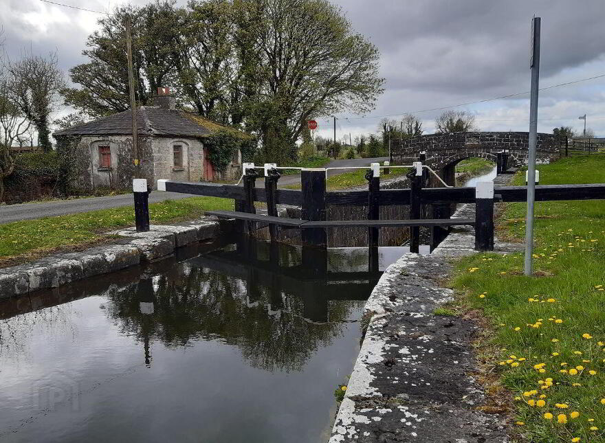 Castlegaddery, Ballynacarrigy