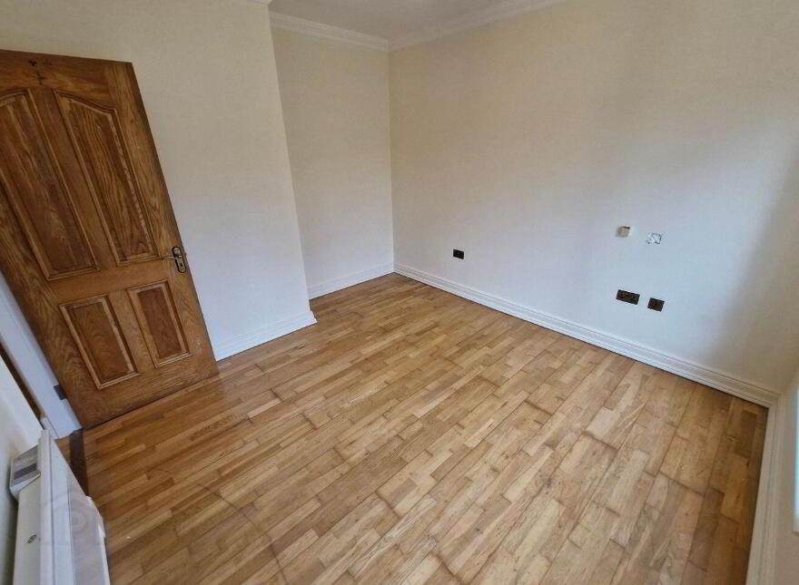 35 Thomond Lodge, Ballymahon, N39VK49