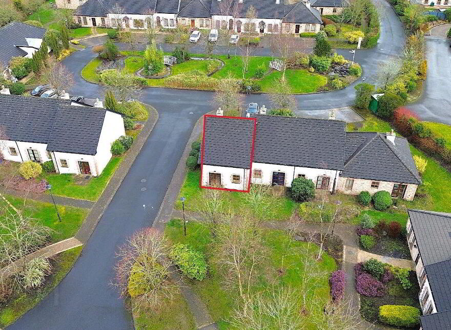 35 Thomond Lodge, Ballymahon, N39VK49