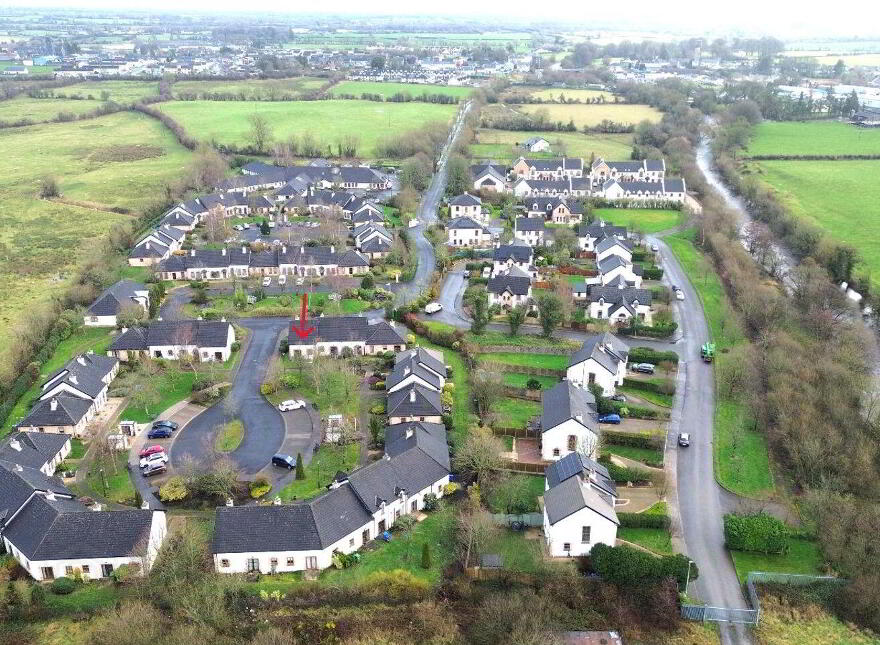 35 Thomond Lodge, Ballymahon, N39VK49