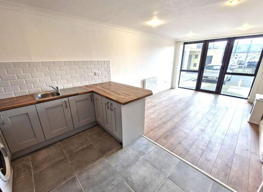 Apartment 4 Harbour Point, Longford Town, N39HY94