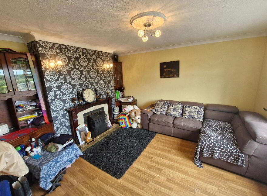 Derryhaunmore, Keenagh, N39E952
