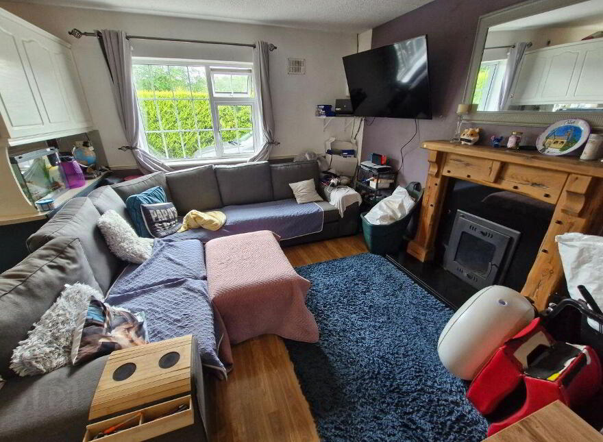 Derryhaunmore, Keenagh, N39E952