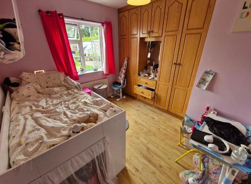 Derryhaunmore, Keenagh, N39E952