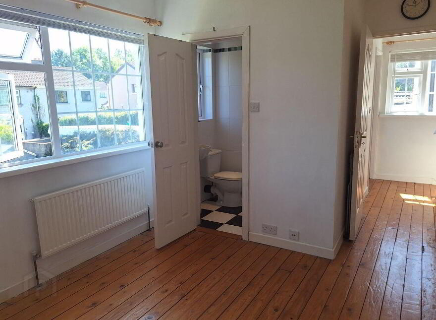 26 Hillcourt, Athlone, N37YY59