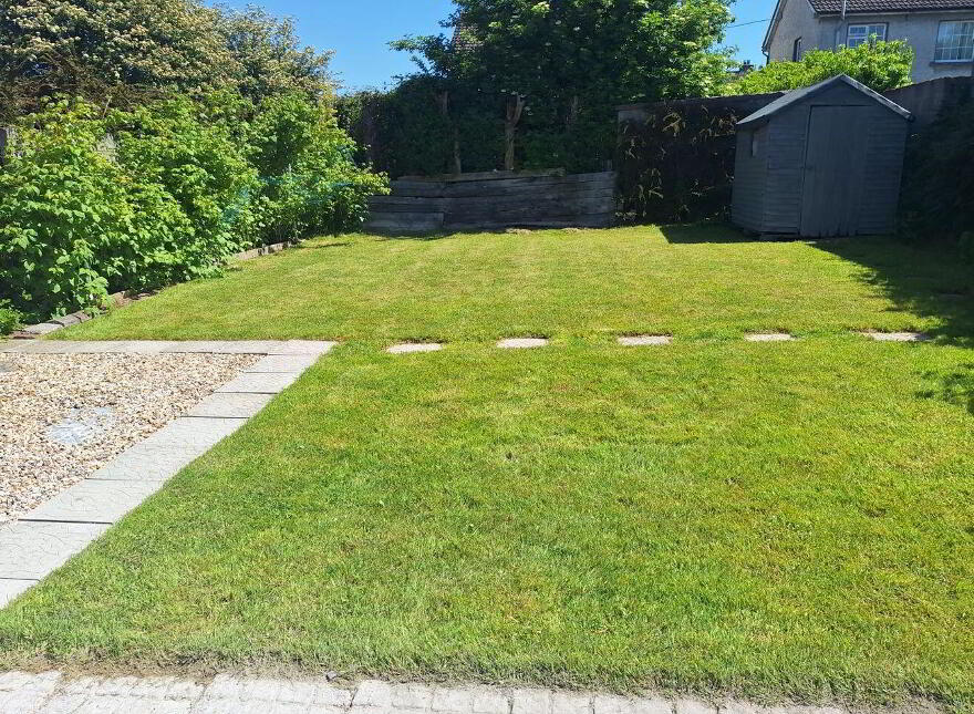 26 Hillcourt, Athlone, N37YY59