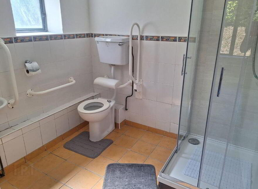 Apartment 6 Block C Wellmount Student Village, Dublin Road, Athlone, N37F102