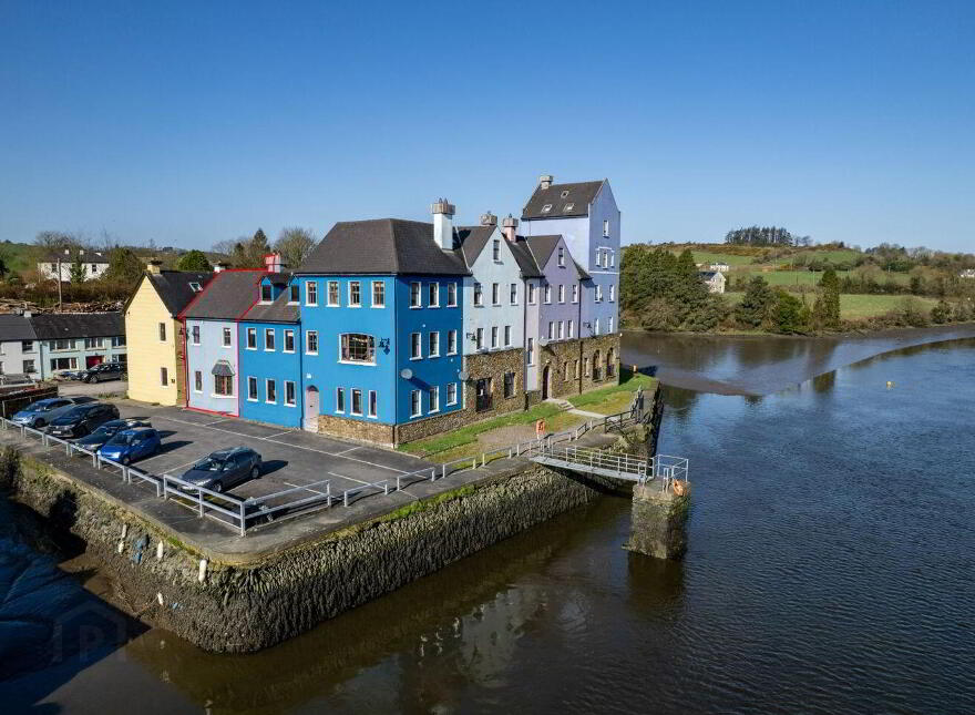 6 The Moorings, Kilmacsimon Quay, Bandon, P72RW70