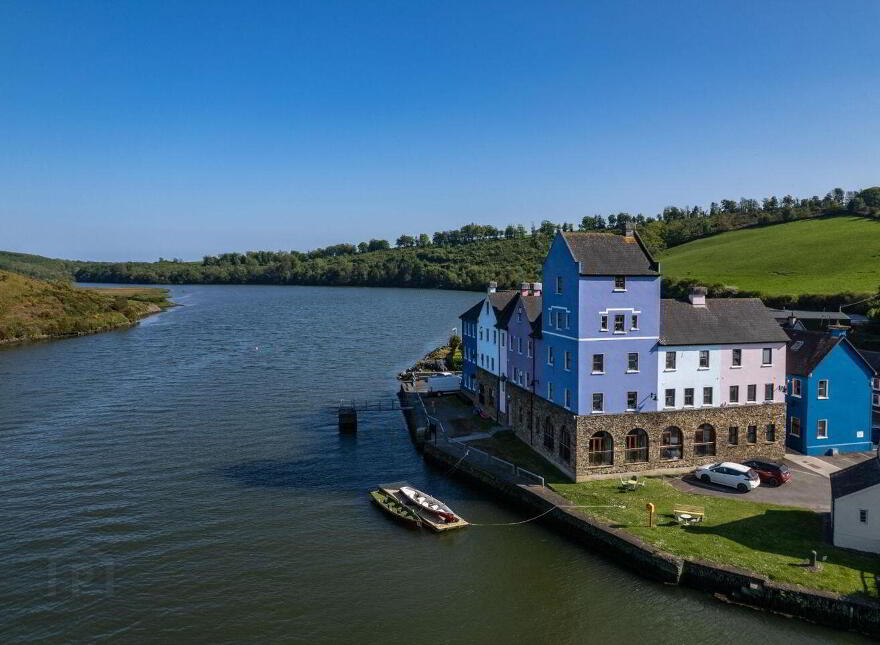 6 The Moorings, Kilmacsimon Quay, Bandon, P72RW70
