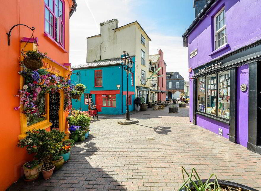 Newman's Mall, Kinsale, P17H680