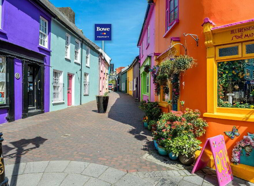 Newman's Mall, Kinsale, P17H680