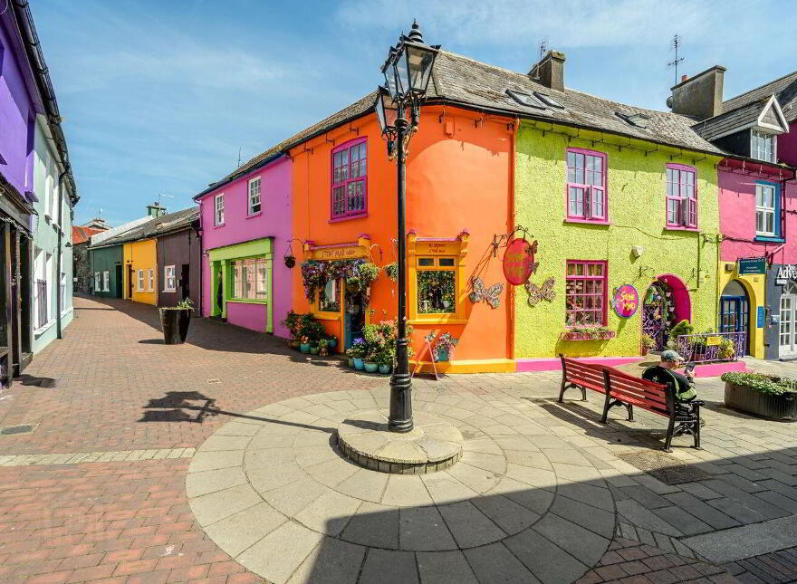 Newman's Mall, Kinsale, P17H680