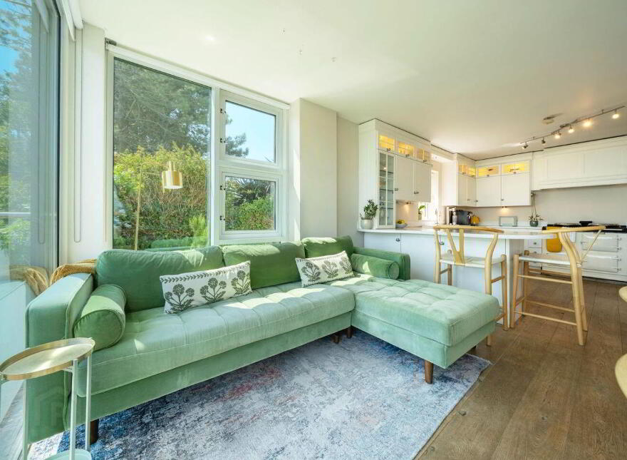 Seaglass, Ardkilly, Sandycove, Kinsale, P17HY42