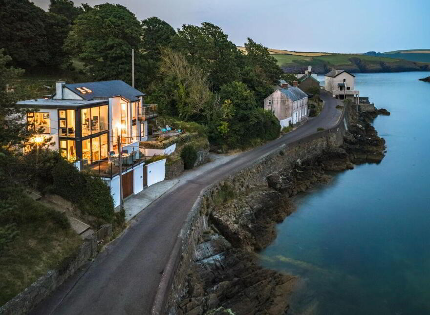 Seaglass, Ardkilly, Sandycove, Kinsale, P17HY42