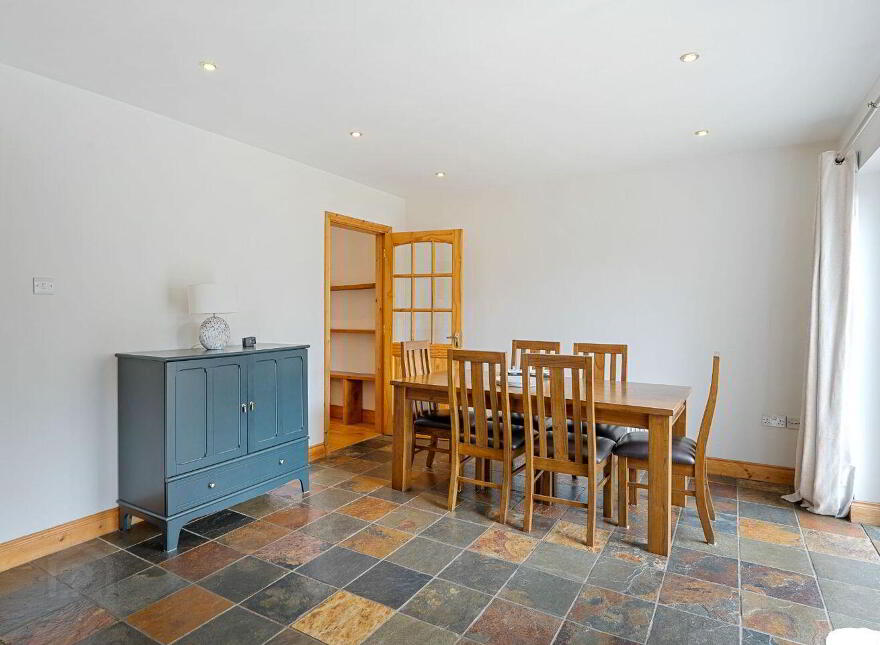 1 The Meadows, Belgooly, P17F765