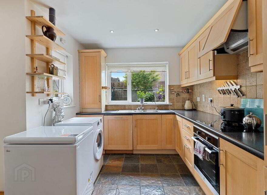 1 The Meadows, Belgooly, P17F765
