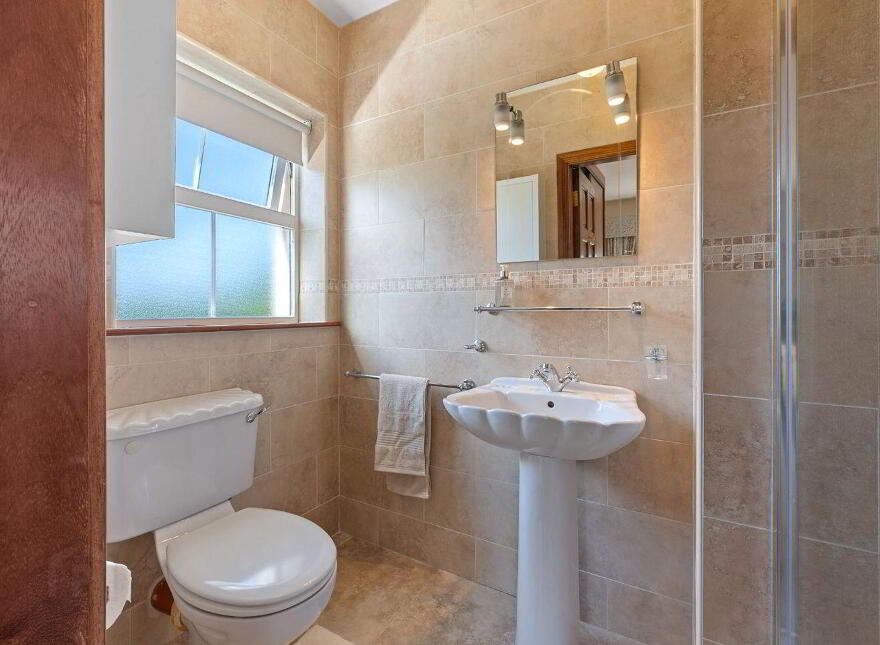 3 The Grove, Crossbarry, T12ENX3