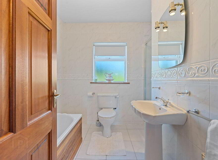 3 The Grove, Crossbarry, T12ENX3