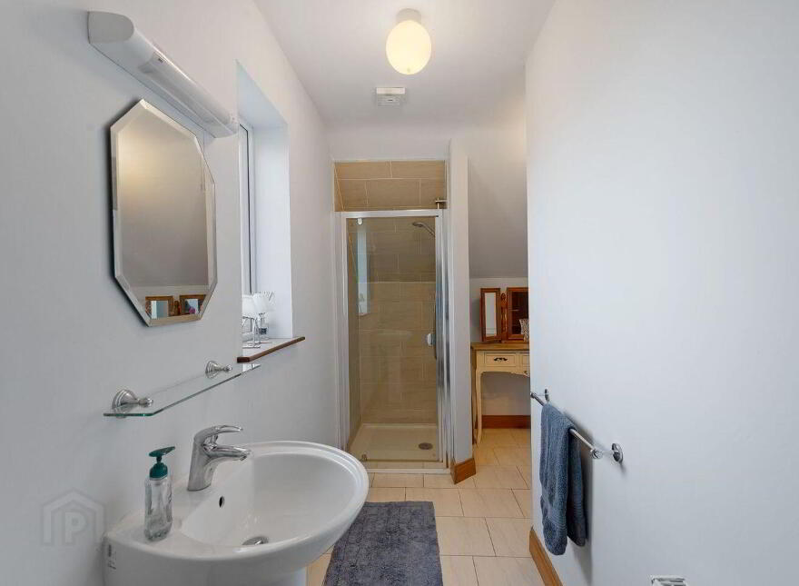 3 The Grove, Crossbarry, T12ENX3