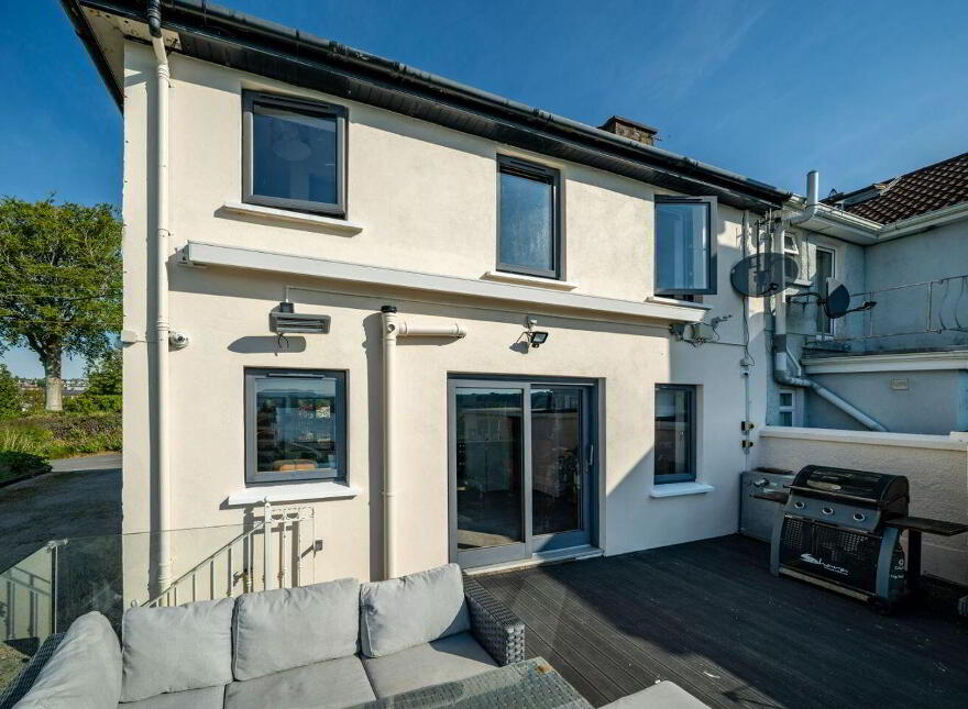 3 Father Mcsweeney Terrace, Ardbrack, Kinsale, P17EY97