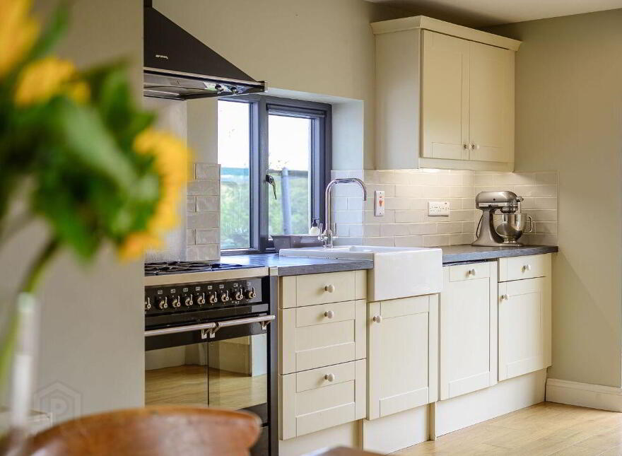 Ballyrub, Ballinspittle, Kinsale, P17NH56