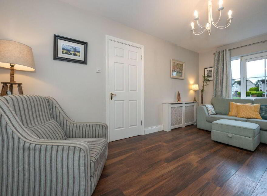 17 The Cedars, Classes Lake, Ovens, P31VY70
