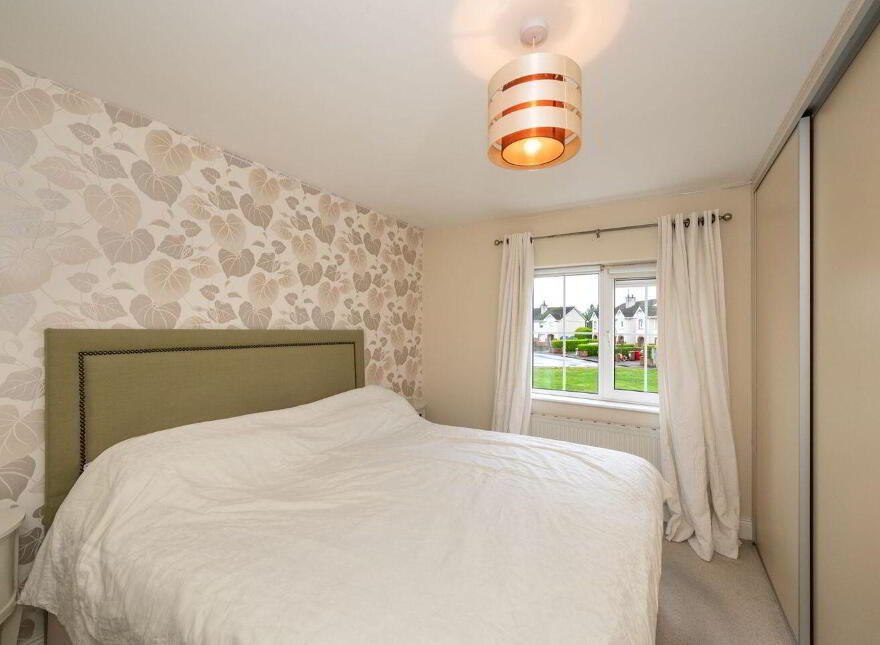 17 The Cedars, Classes Lake, Ovens, P31VY70