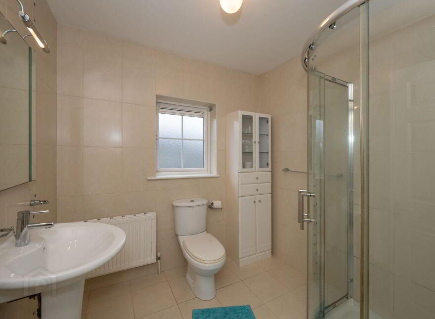 17 The Cedars, Classes Lake, Ovens, P31VY70
