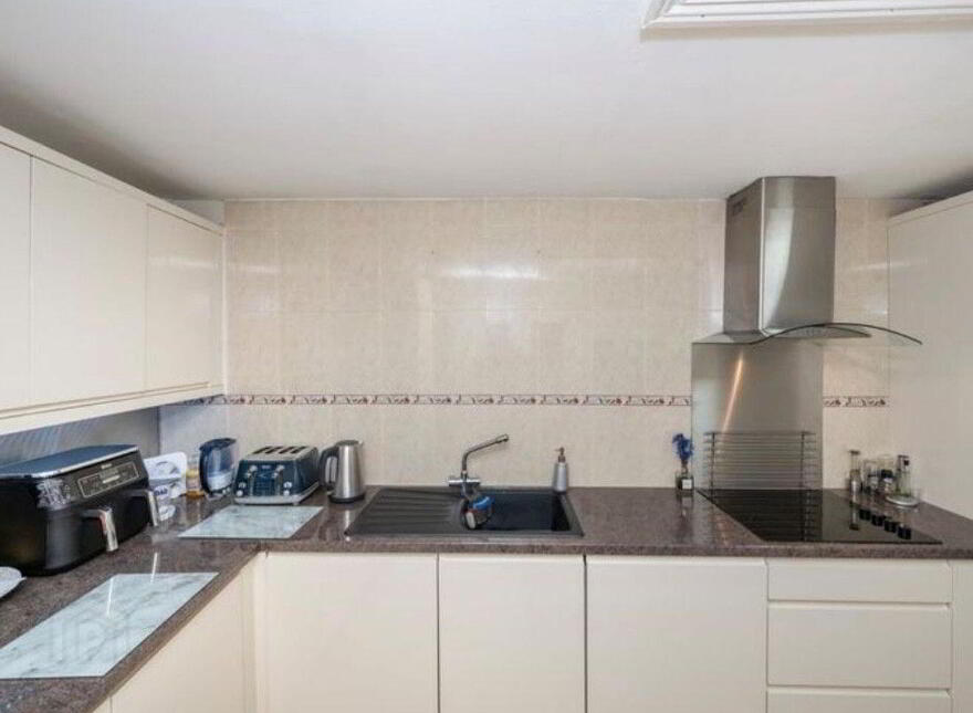 242 Blarney Street, Cork City Centre, T23Y6F4
