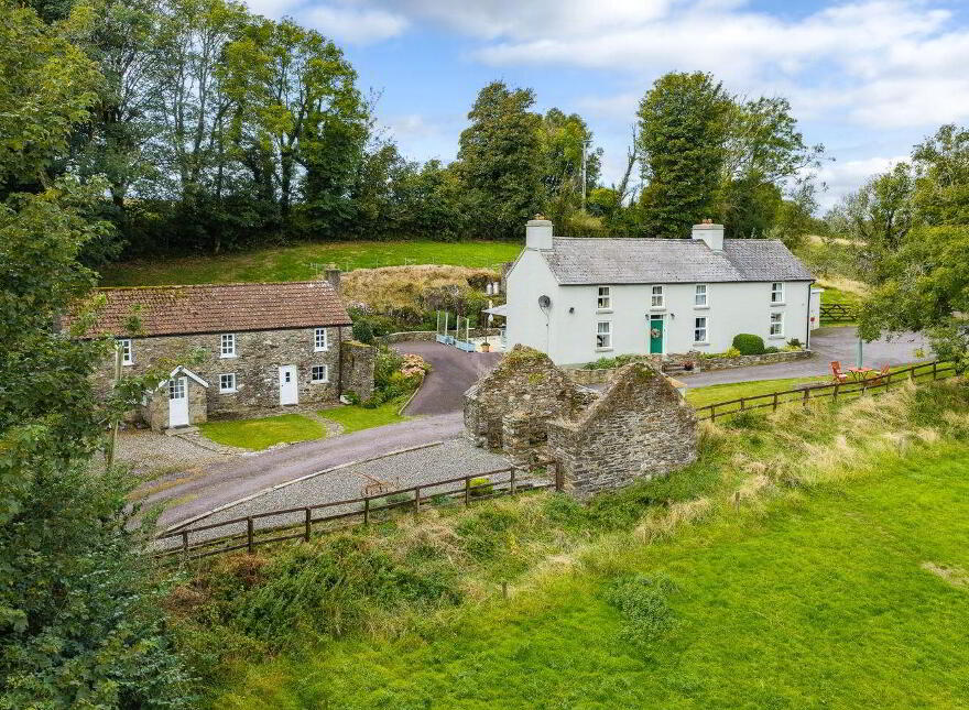 Valley View, Curraghcrowley, Ballineen, P47DC92 photo