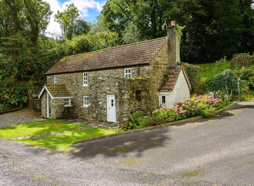 Valley View, Curraghcrowley, Ballineen, P47DC92