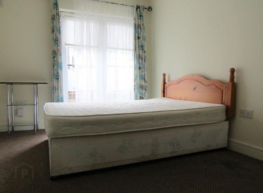 3 Mayeston Close, Finglas, Finglas