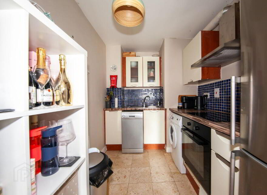 Holywell Rise, Swords, K67RX43