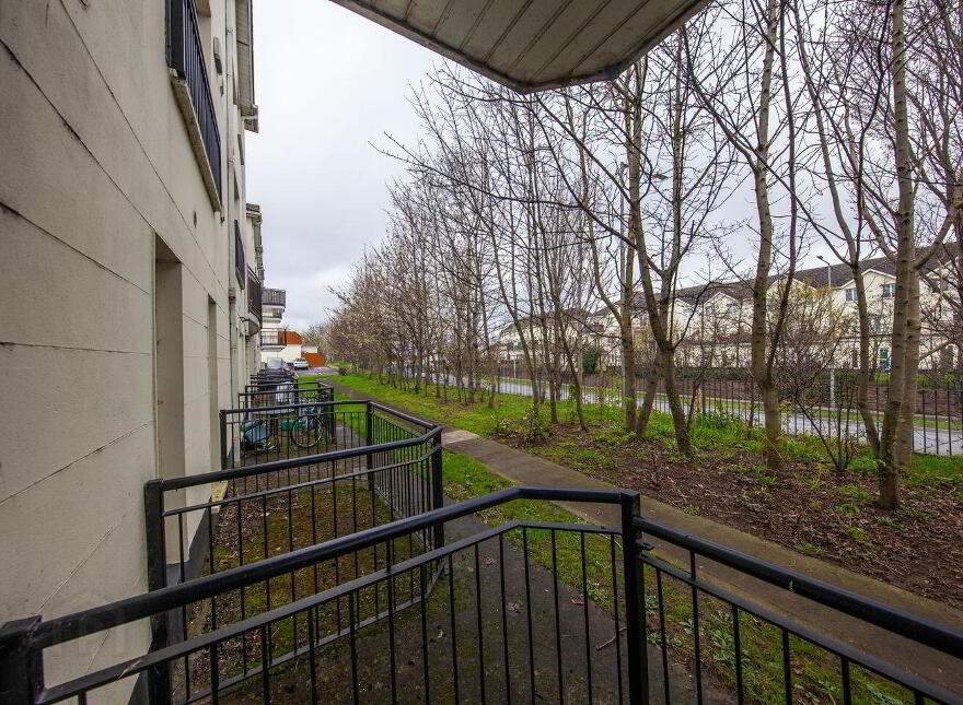 Holywell Rise, Swords, K67RX43