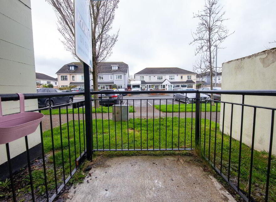 Holywell Rise, Swords, K67RX43