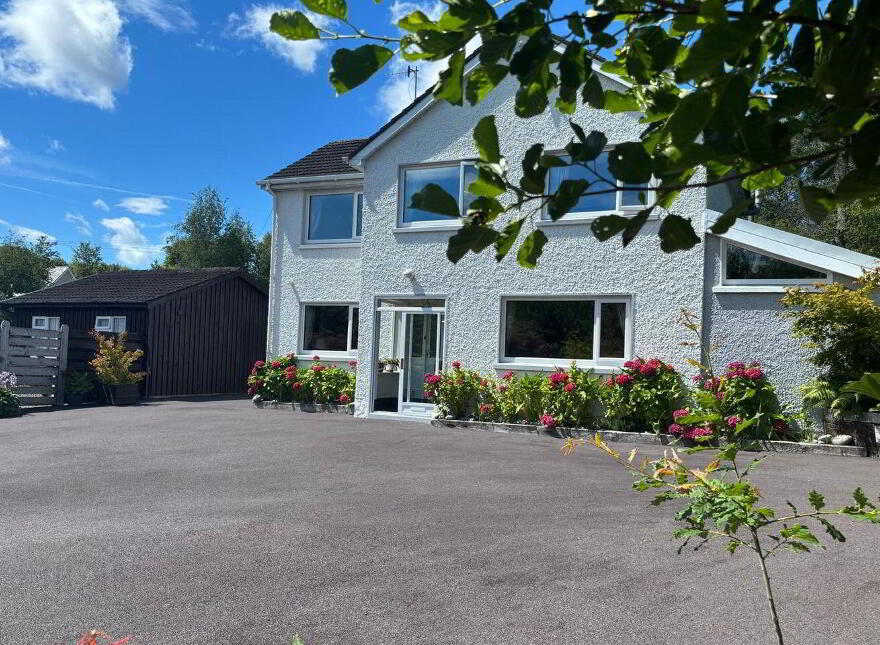 Fern House, Shrone, Glengarriff, P75YH60