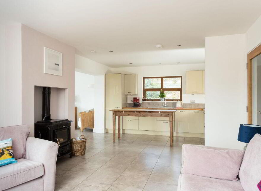 Skahanagh Beg, Bantry, P75AH34