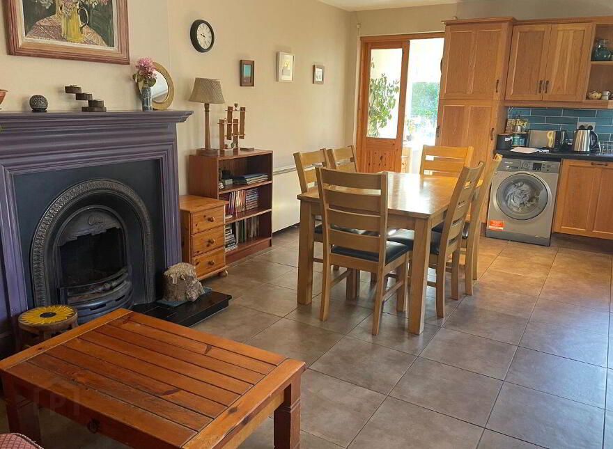 4 Riverside, Glengarriff, P75XR74
