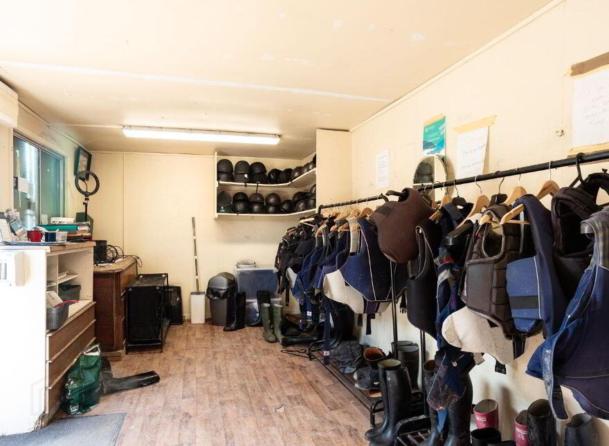 Hollyhill, Bantry, P75H019