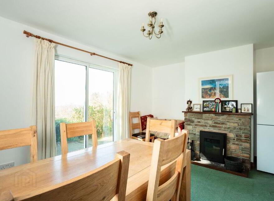 Hollyhill, Bantry, P75H019
