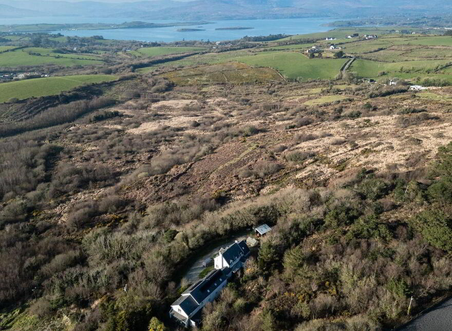 Hollyhill, Bantry, P75H019