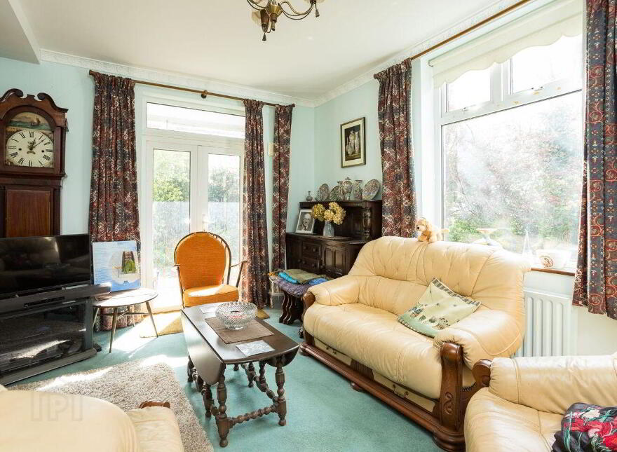 Hollyhill, Bantry, P75H019