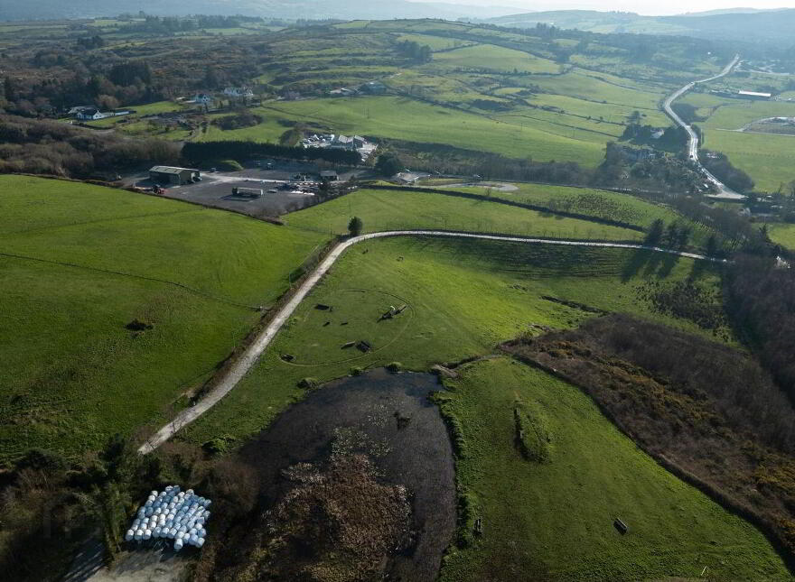 Hollyhill, Bantry, P75H019