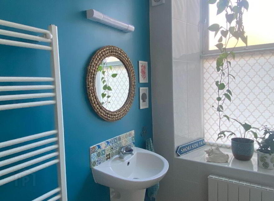 Apartment 5 Harbour View, Glengarriff, P75Y433
