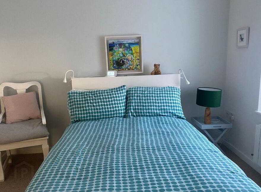 Apartment 5 Harbour View, Glengarriff, P75Y433