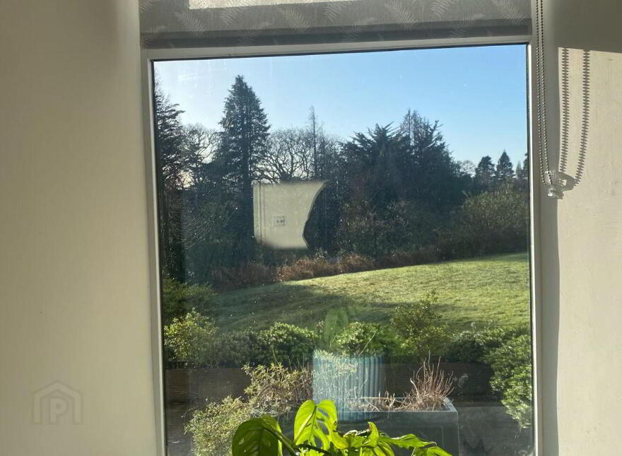 Apartment 5 Harbour View, Glengarriff, P75Y433