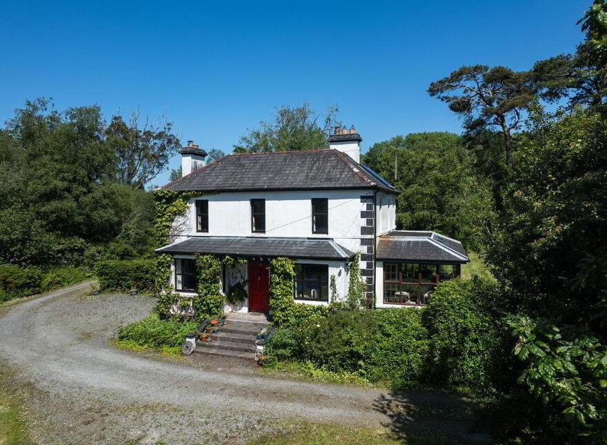 Laharan West, Bantry, Bantry, P75VE24