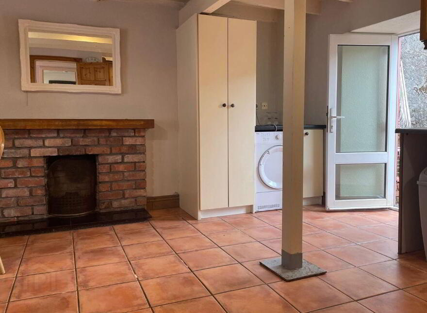 17 Glengarriff Road, Bantry, P75N406