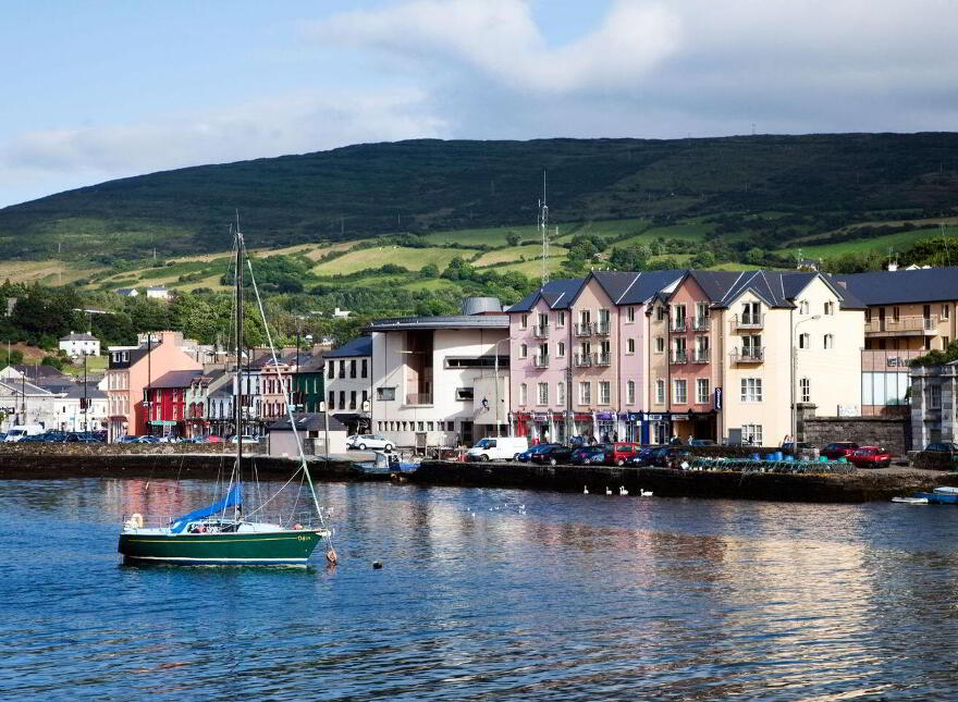 16 An Muileann, The Quay, Bantry, P75VF10 photo