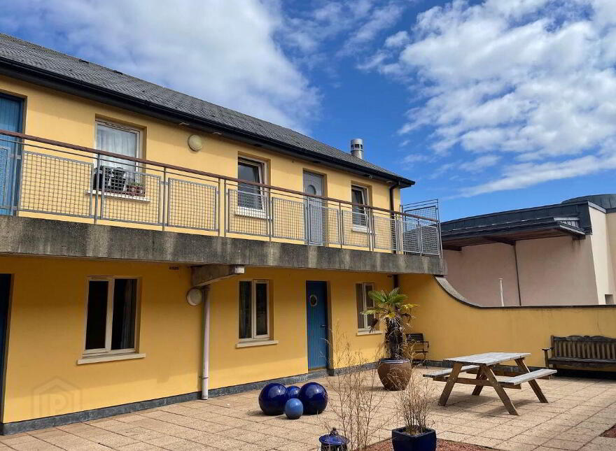 16 An Muileann, The Quay, Bantry, P75VF10